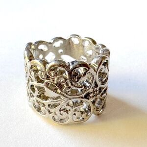Filagree Ring Size 3 1/2 Vintage Silver Swirls